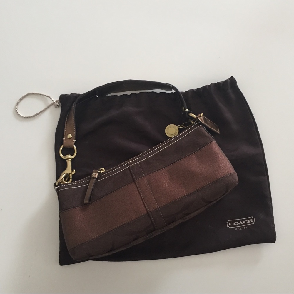 Authentic👜COACH👜Handbag In GREAT condition!